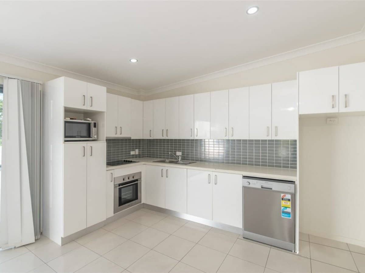 108 Nicholson Street, GREENSLOPES - Thumbnail 4