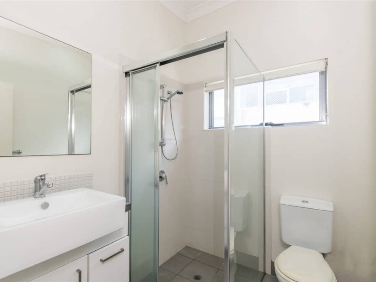 108 Nicholson Street, GREENSLOPES - Thumbnail 7