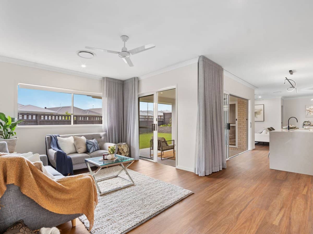 14 Celestial Road, FLAGSTONE - Thumbnail 3