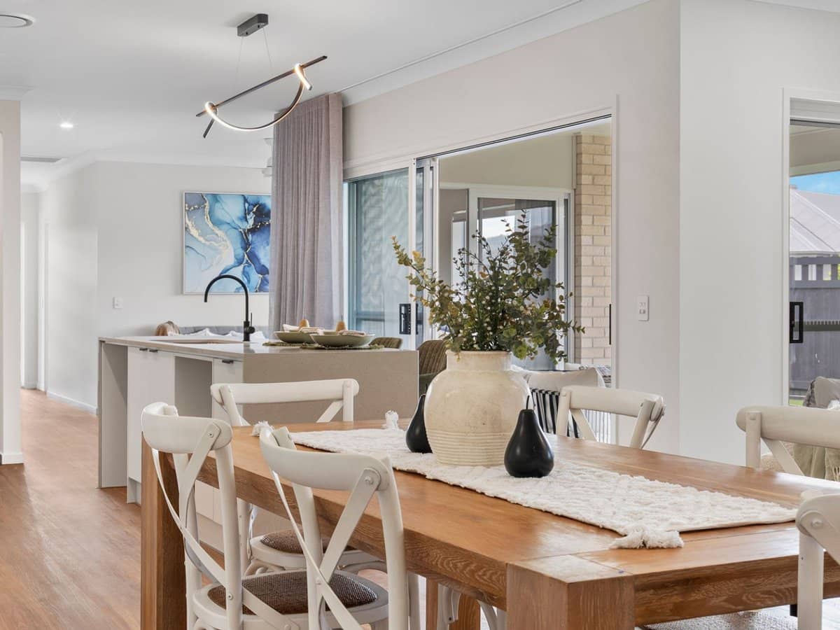 14 Celestial Road, FLAGSTONE - Thumbnail 6