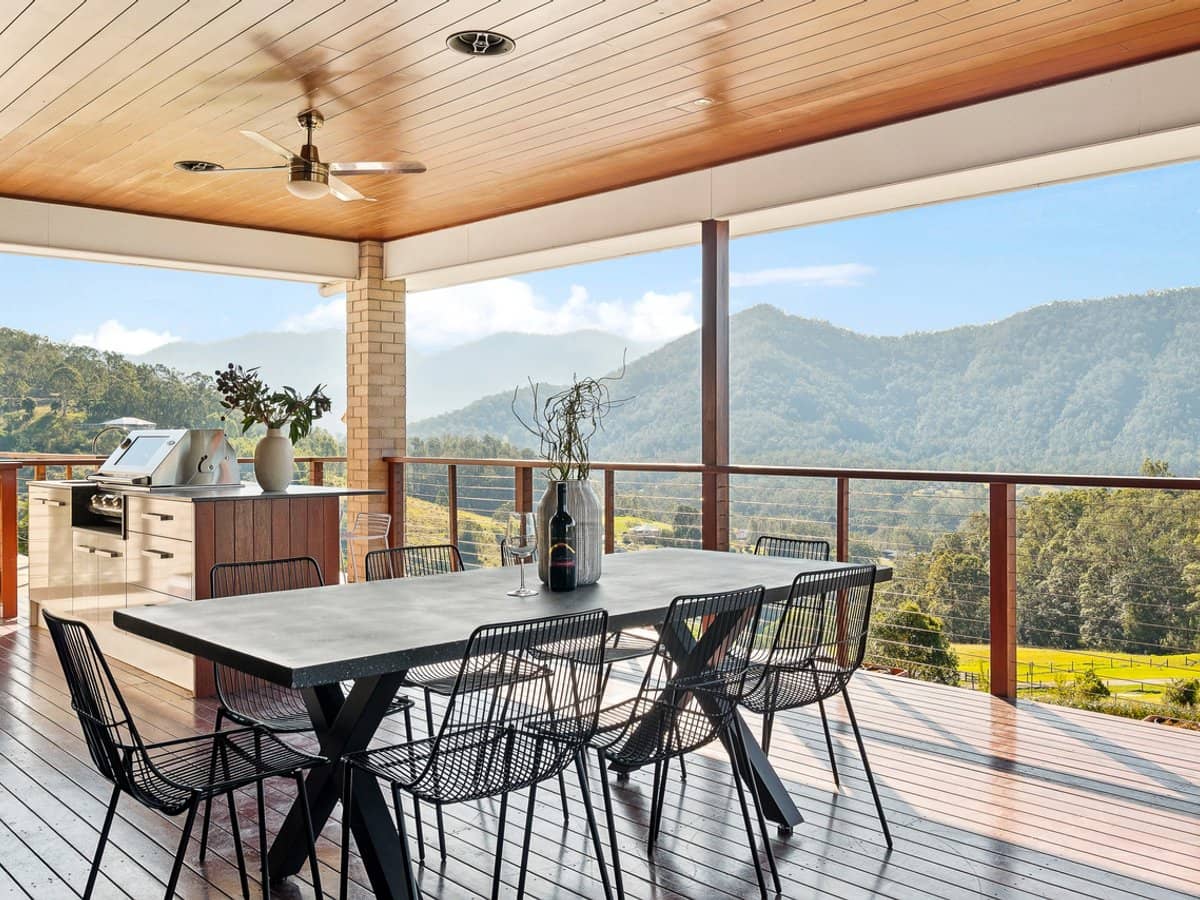 165 Morrison Road, Cedar Creek - Thumbnail 1