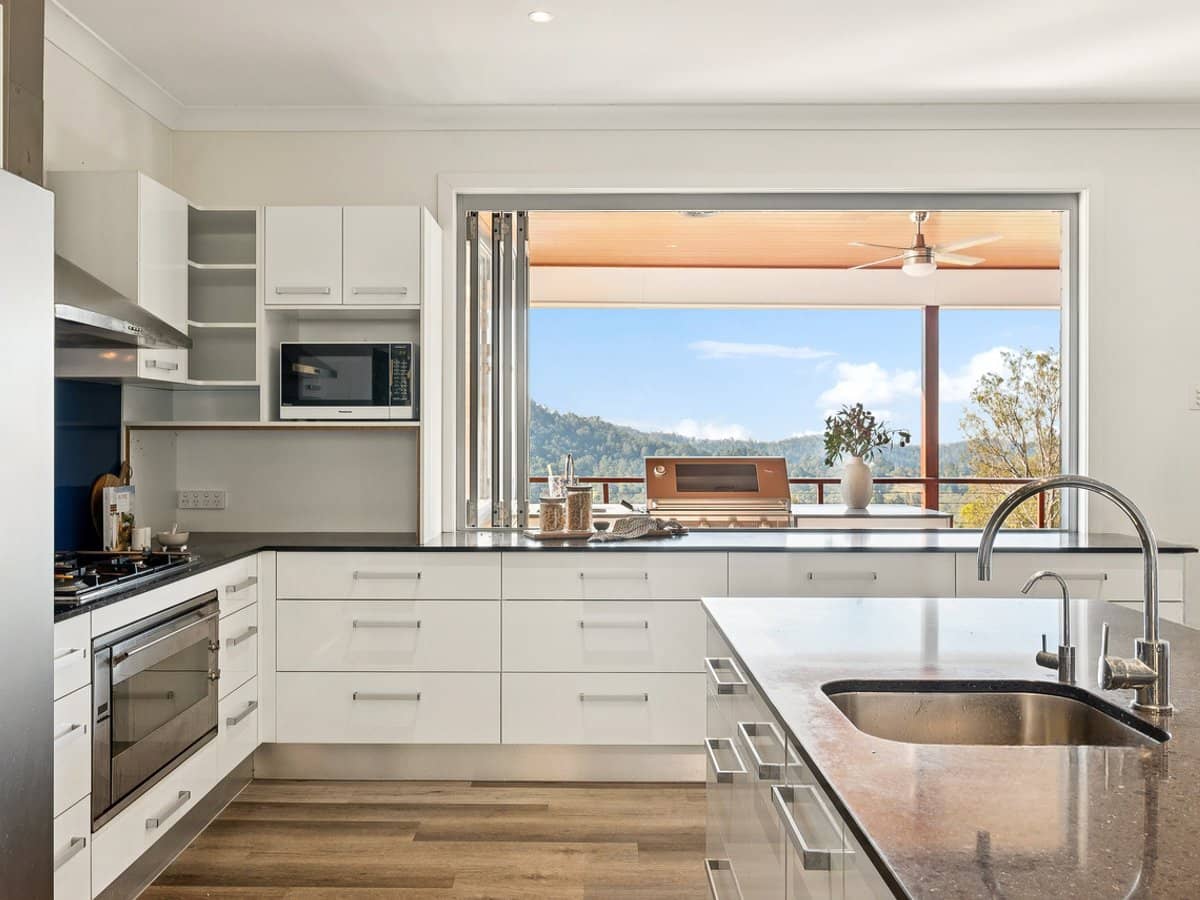 165 Morrison Road, Cedar Creek - Thumbnail 5