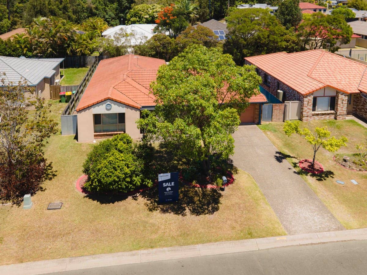 42 Merton Drive, UPPER COOMERA - Thumbnail 4