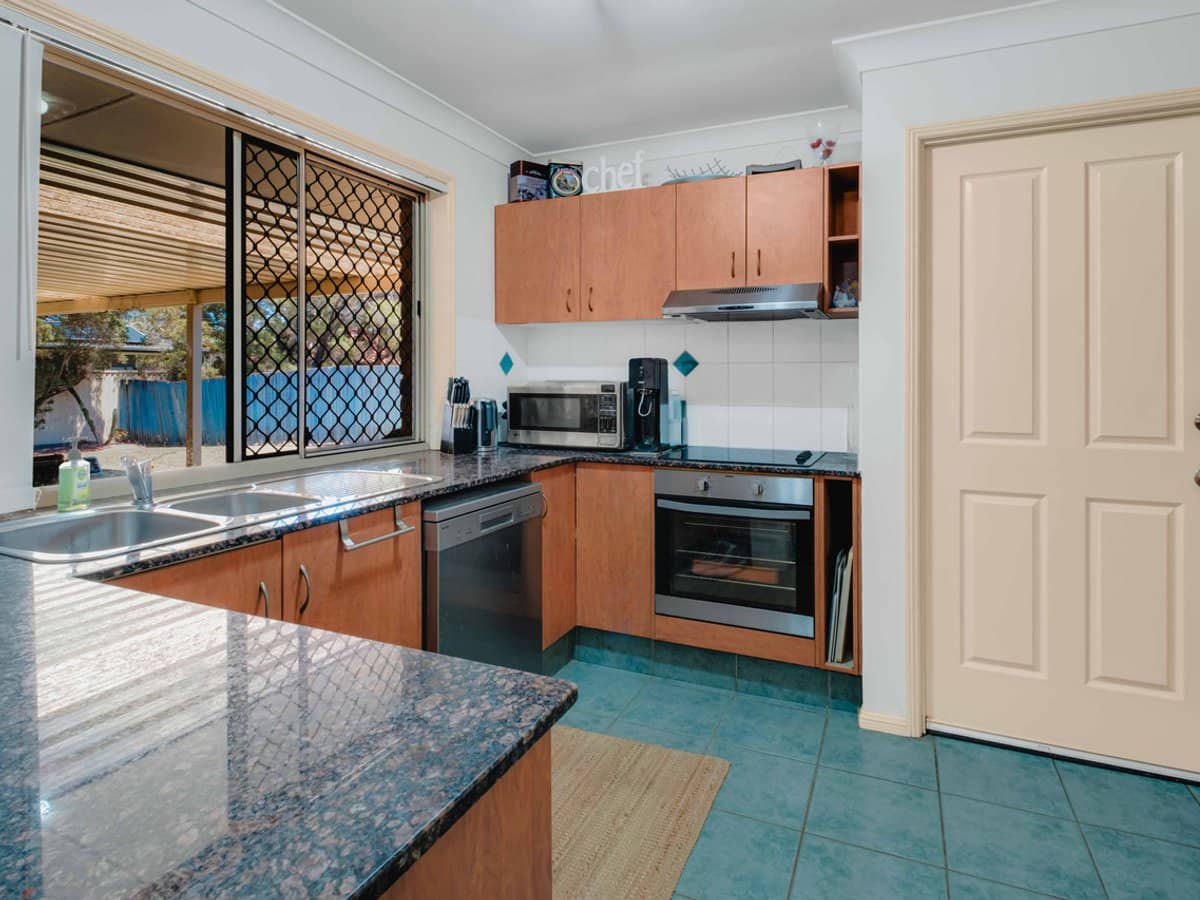 42 Merton Drive, UPPER COOMERA - Thumbnail 8