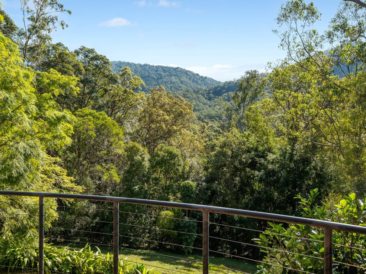 901 Cedar Creek Road, Cedar Creek - Thumbnail 1