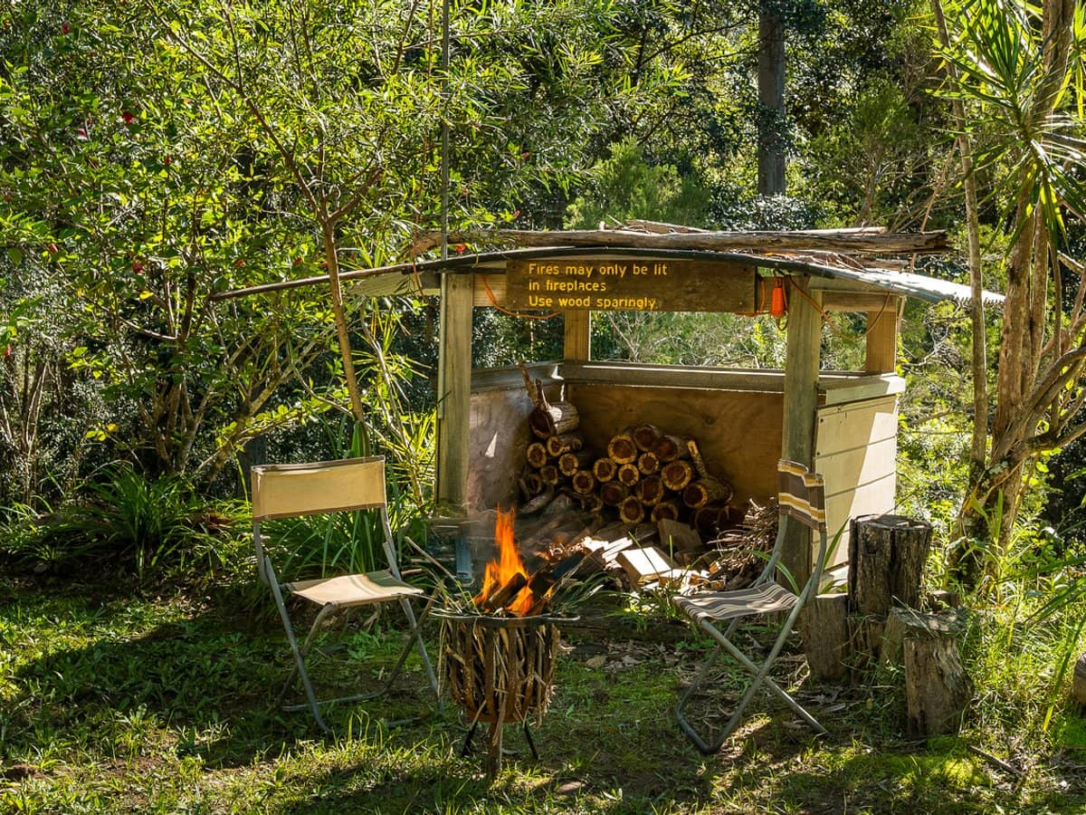 901 Cedar Creek Road, Cedar Creek - Thumbnail 23