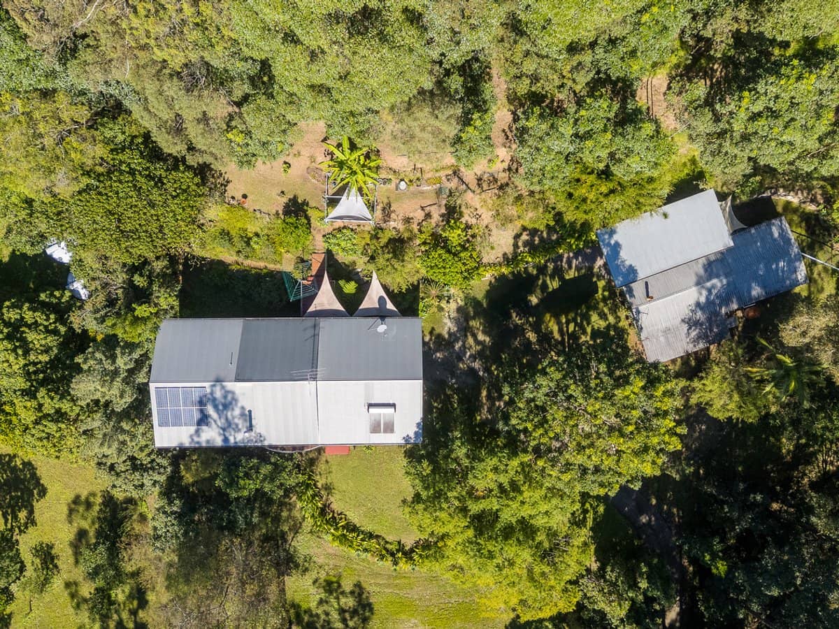 901 Cedar Creek Road, Cedar Creek - Thumbnail 26