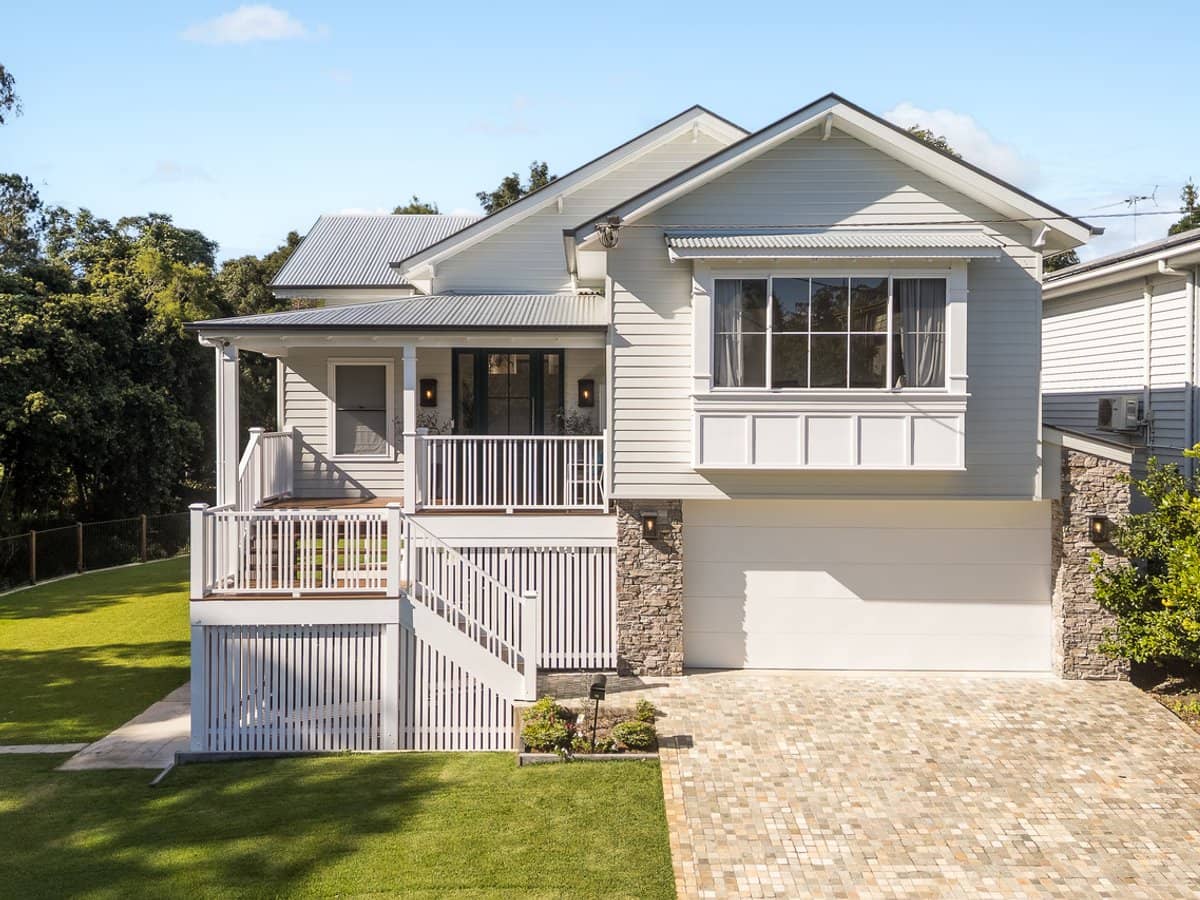 10 Creek Street, Samford Village - Thumbnail 1