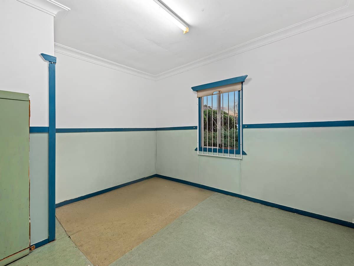 6 Miriam Street, HOLLAND PARK WEST - Thumbnail 14