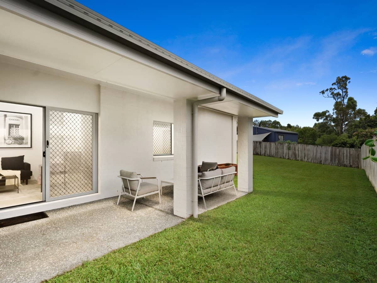 10 Murphys Lane, OXENFORD - Thumbnail 2