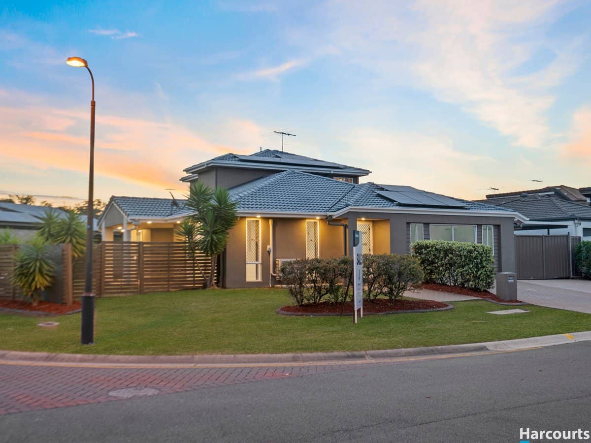 13 Aquatic Street, BERRINBA - Thumbnail 1