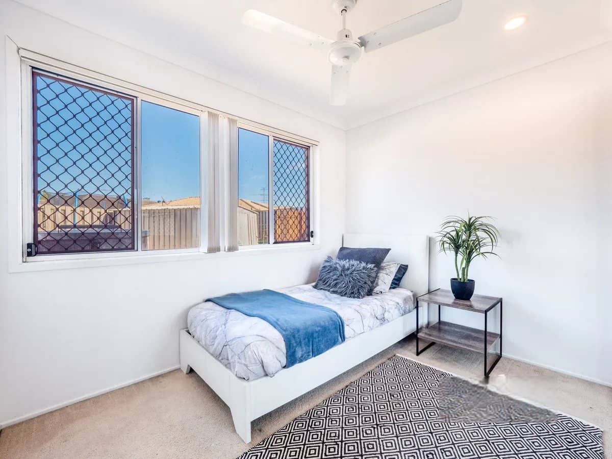 13 Aquatic Street, BERRINBA - Thumbnail 10