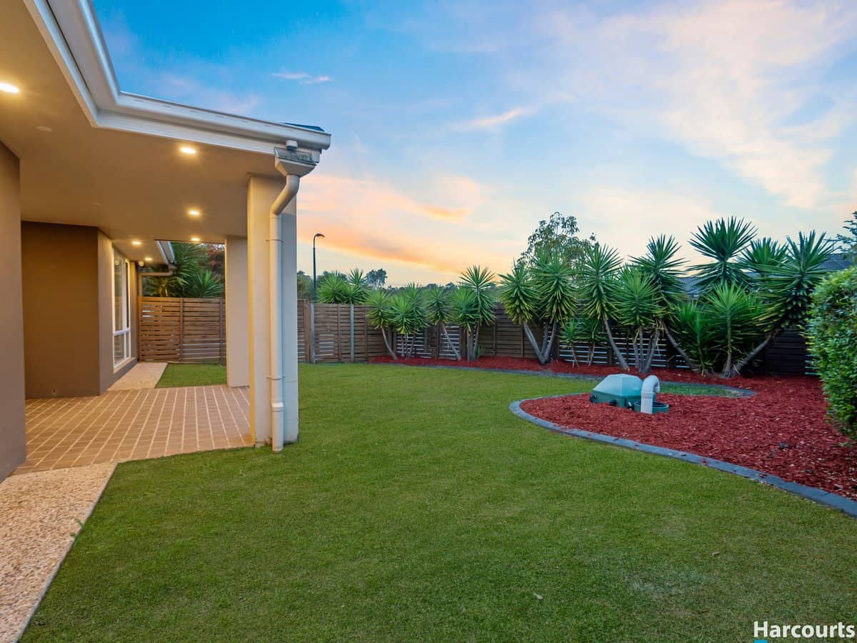 13 Aquatic Street, BERRINBA - Thumbnail 12