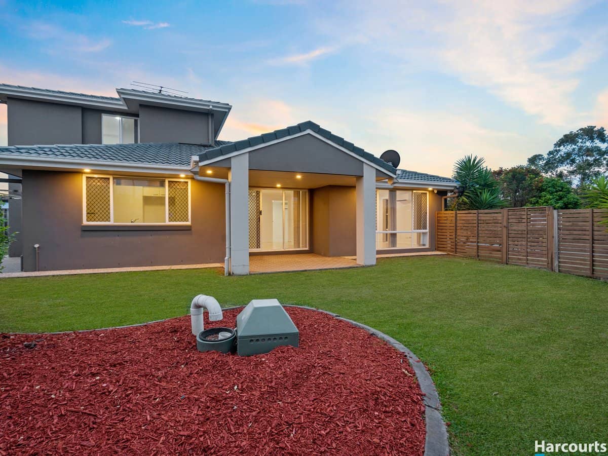 13 Aquatic Street, BERRINBA - Thumbnail 17