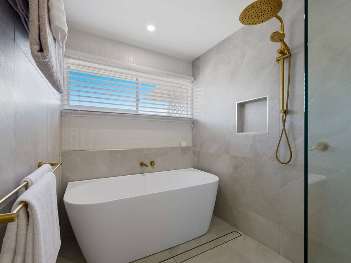 35 Meilandt Street, WYNNUM - Thumbnail 10