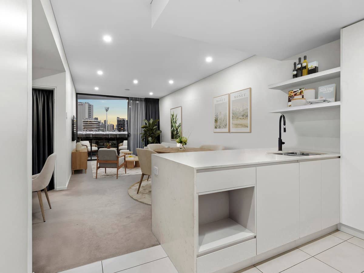 62 Logan Road, WOOLLOONGABBA - Thumbnail 9