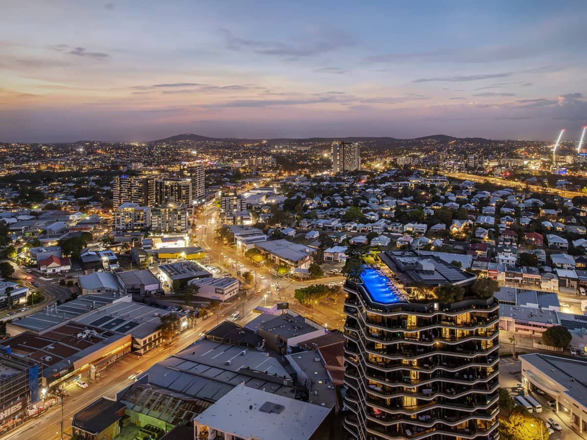 62 Logan Road, WOOLLOONGABBA - Thumbnail 13