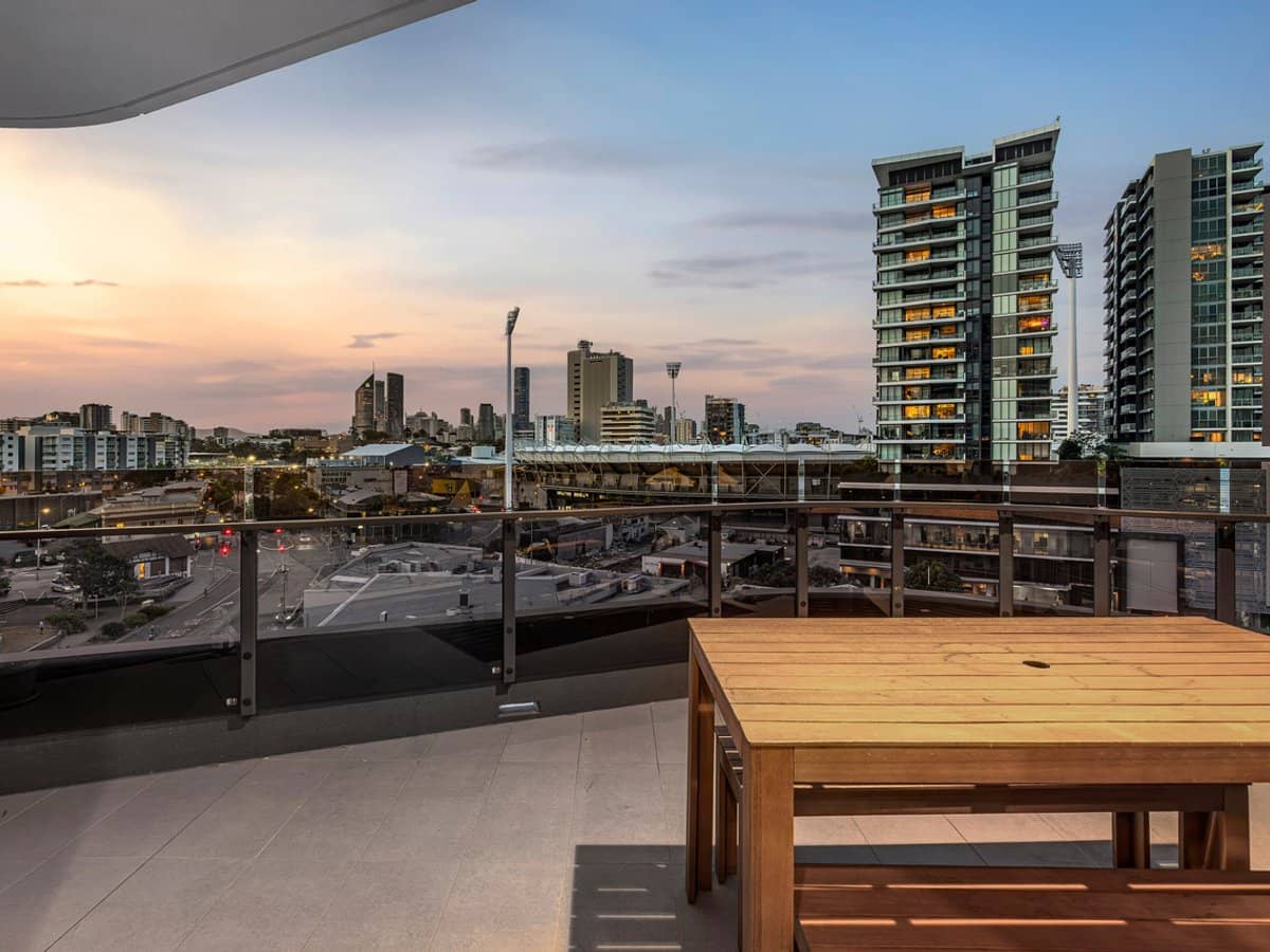 62 Logan Road, WOOLLOONGABBA - Thumbnail 19