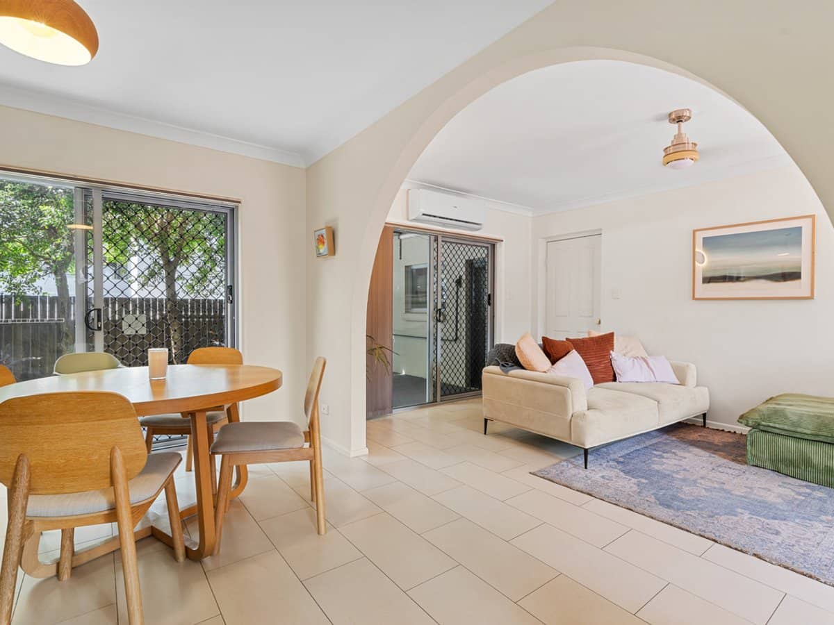 11 Duke Street, NUNDAH - Thumbnail 2