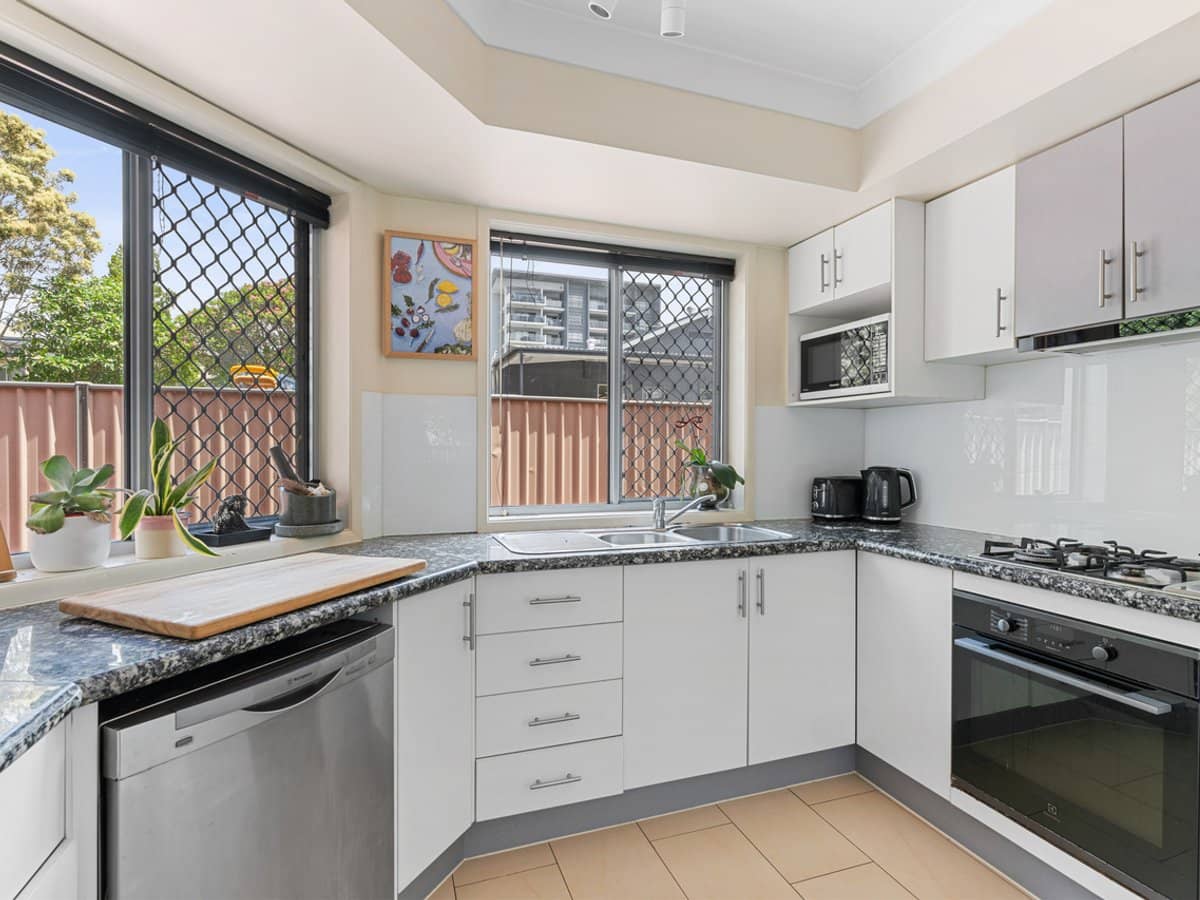 11 Duke Street, NUNDAH - Thumbnail 4