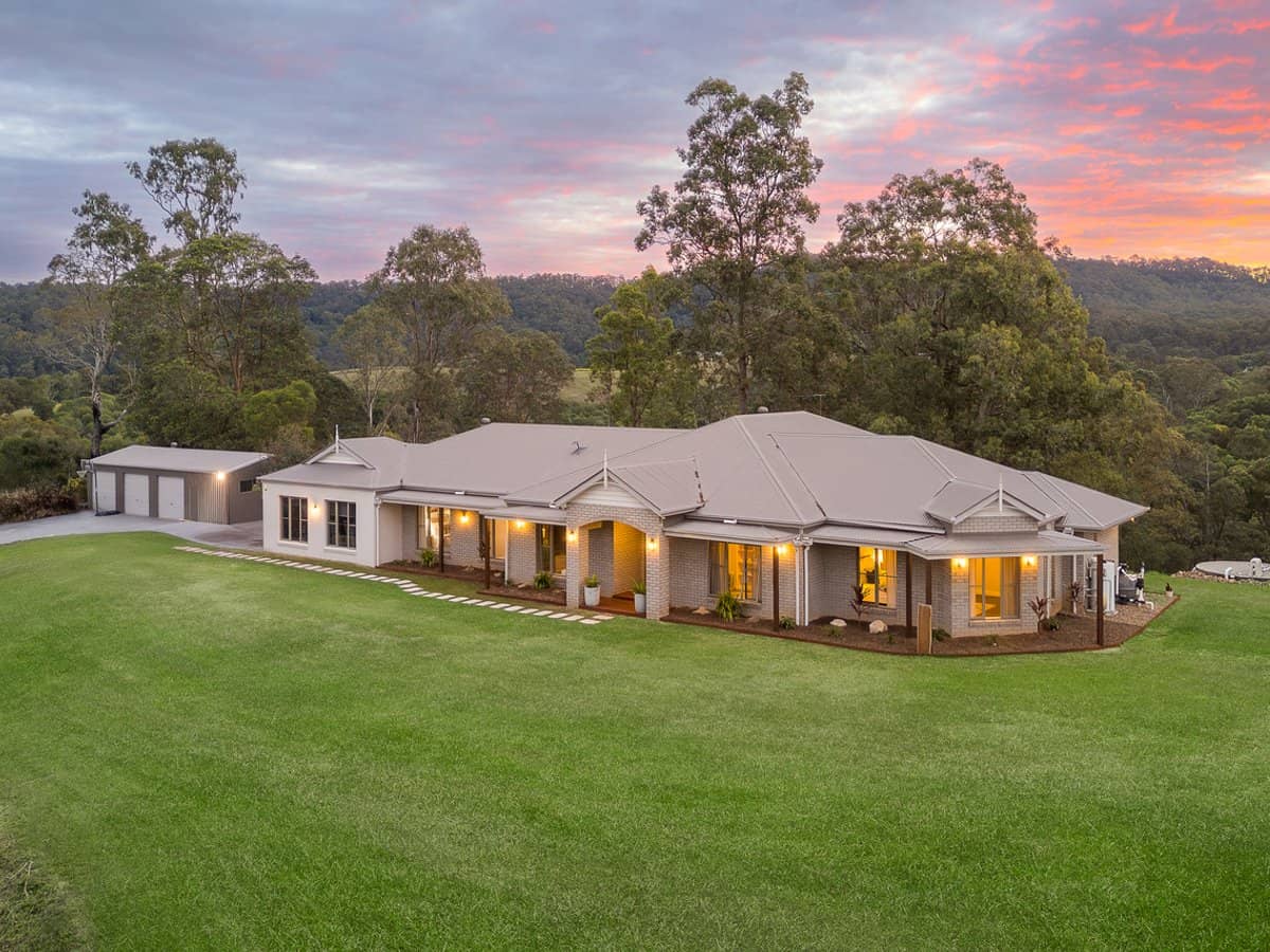 28-32 McCausland Court, Clear Mountain - Thumbnail 1