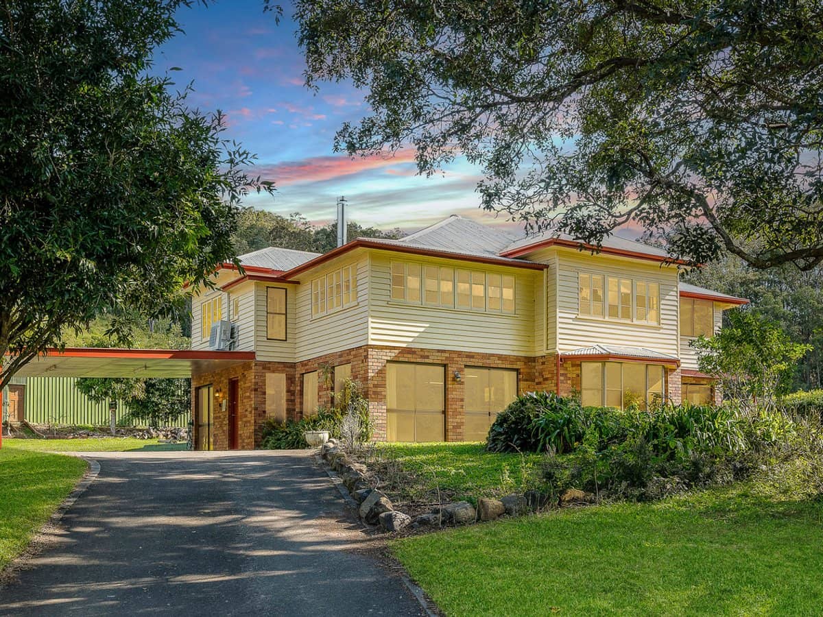 66 Morrison Road, Cedar Creek - Thumbnail 1