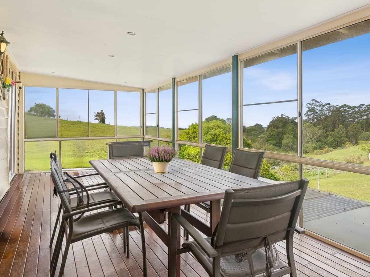 228 Robinson Road South, Ocean View - Thumbnail 3