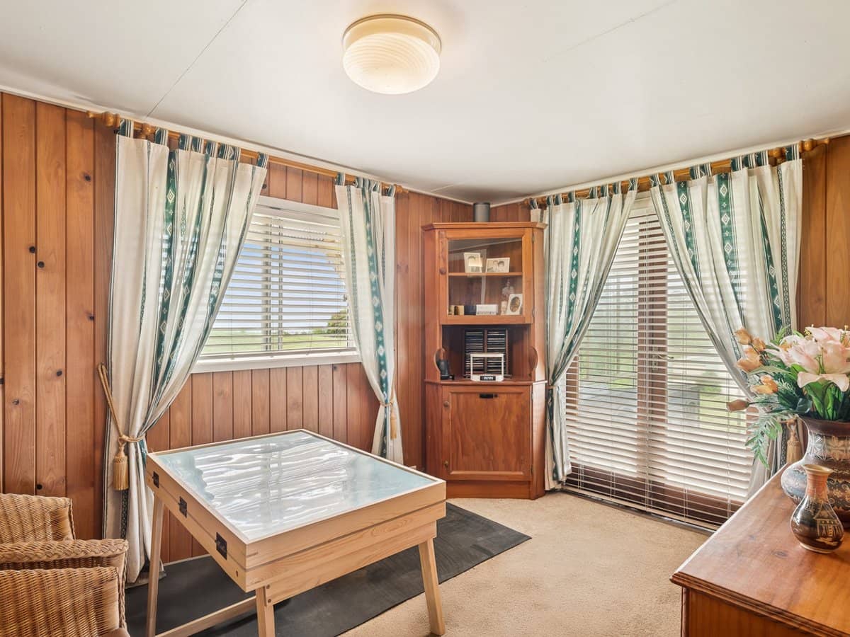 228 Robinson Road South, Ocean View - Thumbnail 16