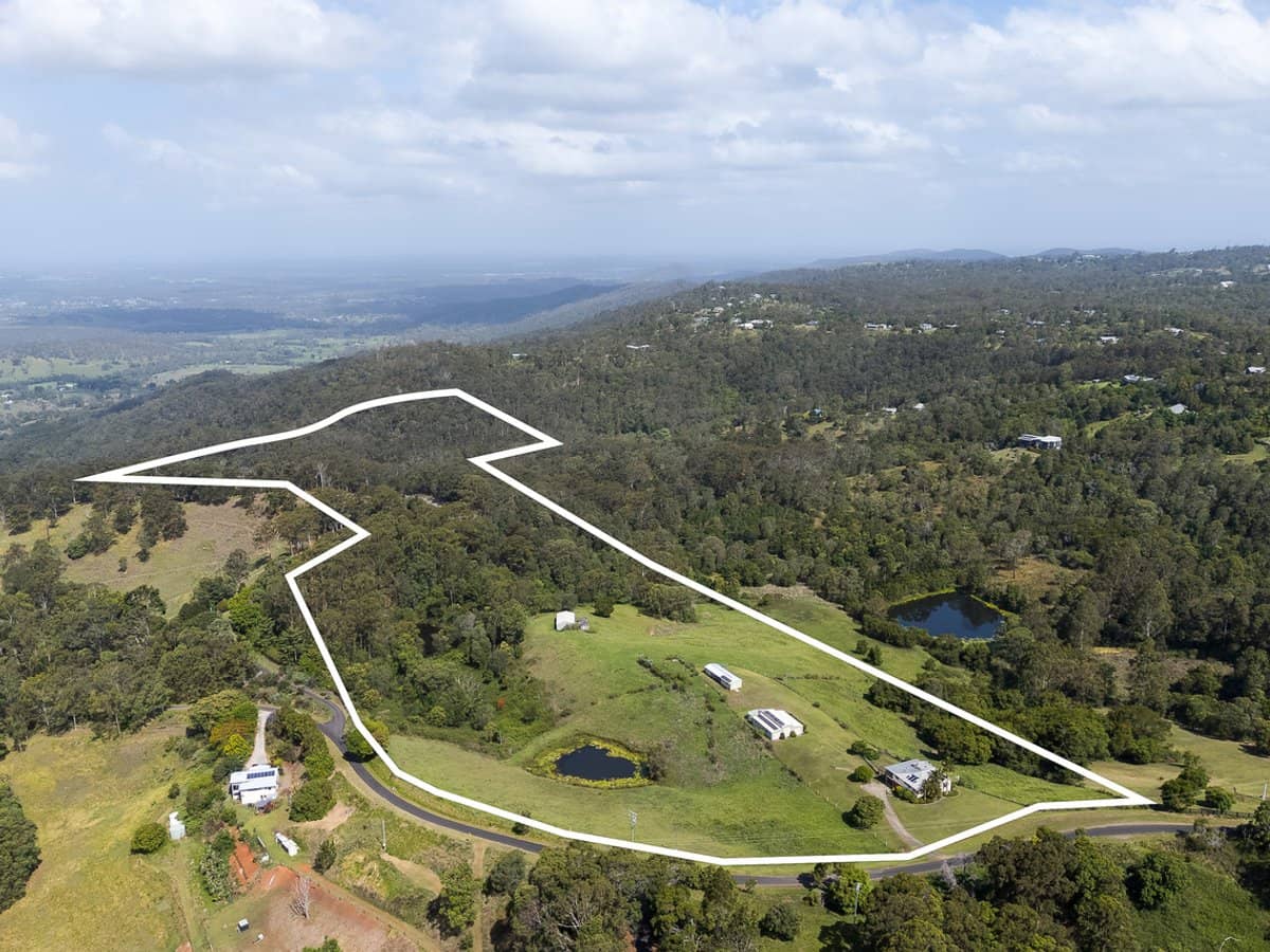 228 Robinson Road South, Ocean View - Thumbnail 25