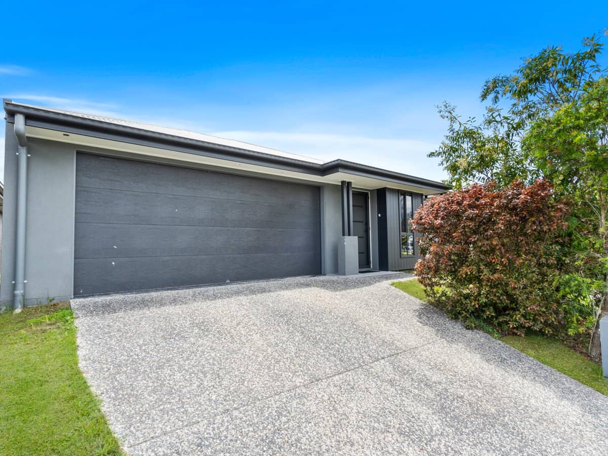 14 Almandin Street, LOGAN RESERVE - Thumbnail 1