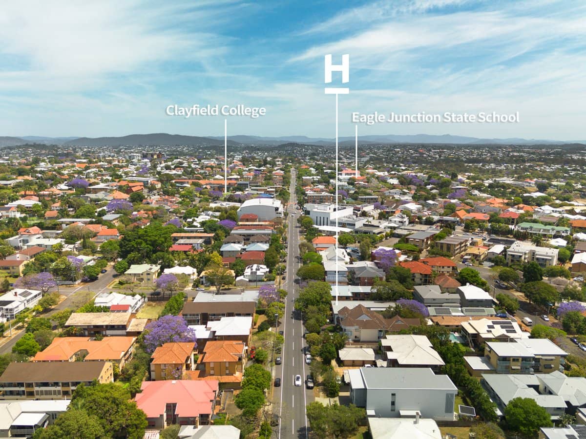 46 Wagner Road, CLAYFIELD - Thumbnail 1