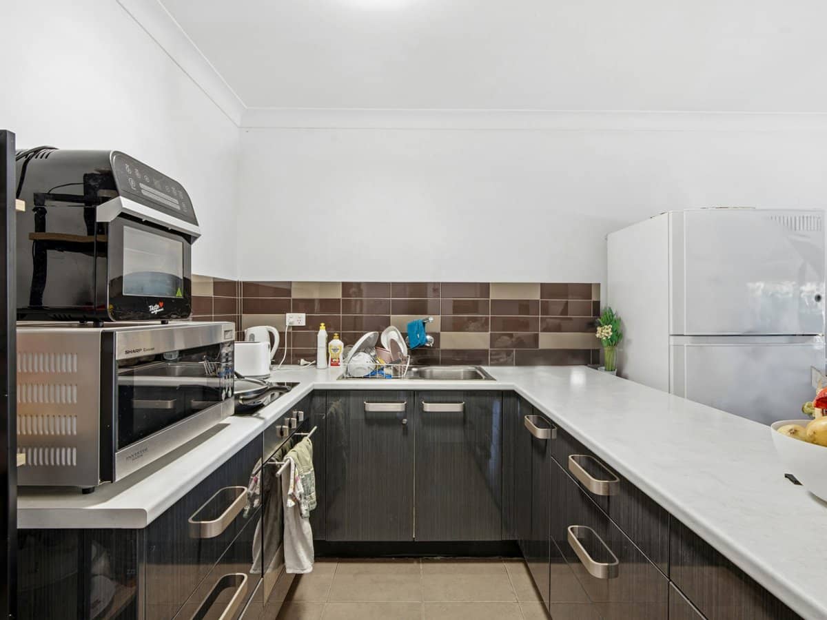 46 Wagner Road, CLAYFIELD - Thumbnail 2