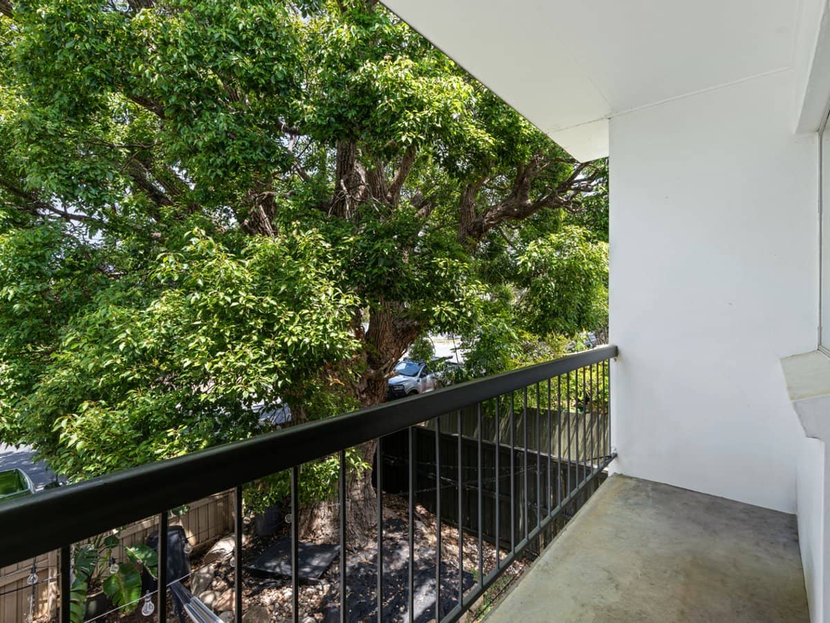 46 Wagner Road, CLAYFIELD - Thumbnail 8