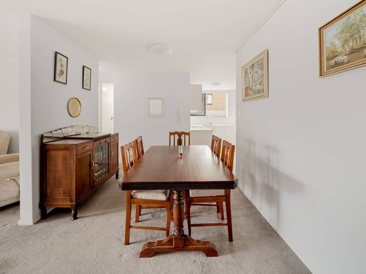 41 Reeve Street, CLAYFIELD - Thumbnail 2