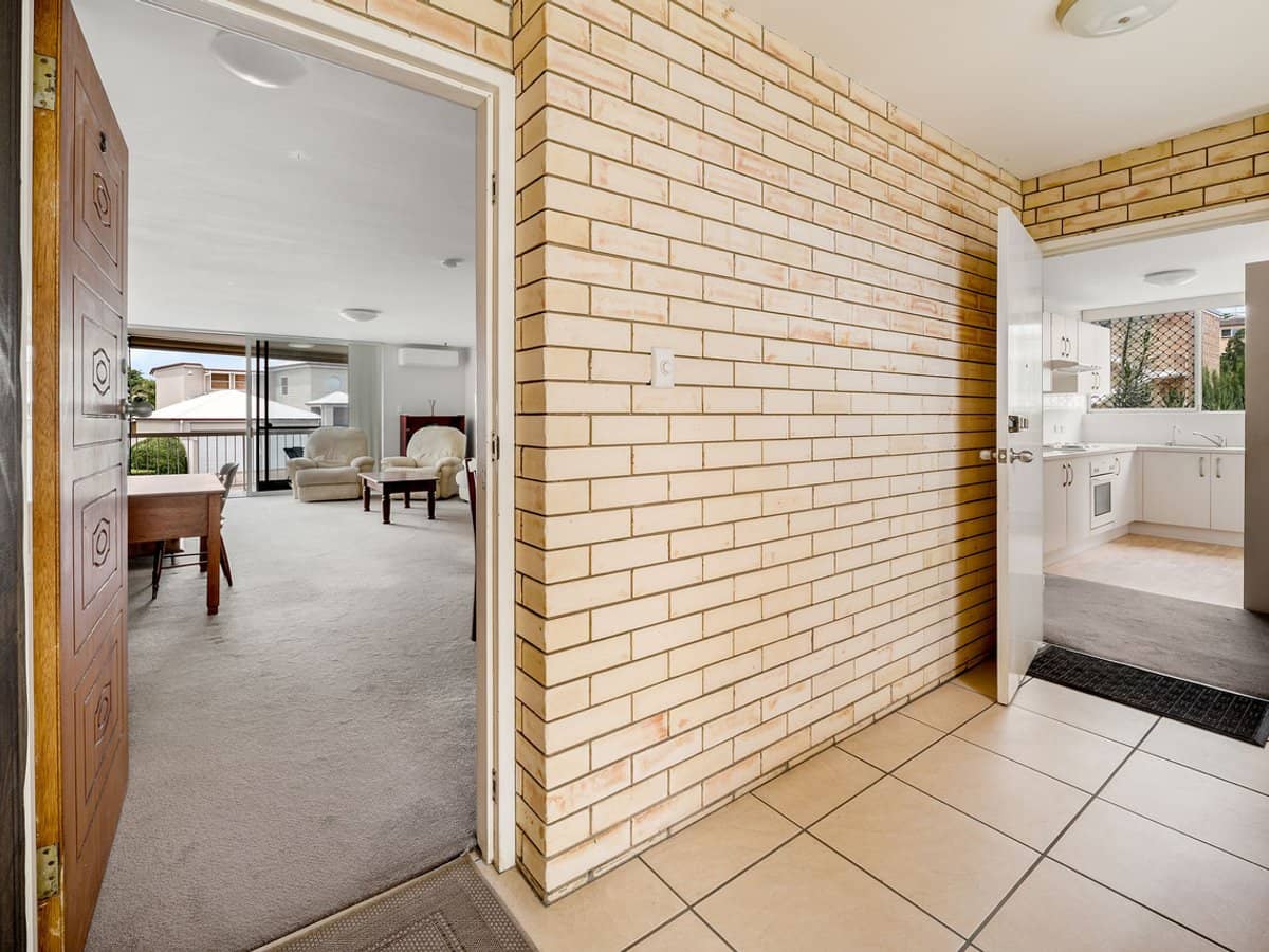 41 Reeve Street, CLAYFIELD - Thumbnail 12