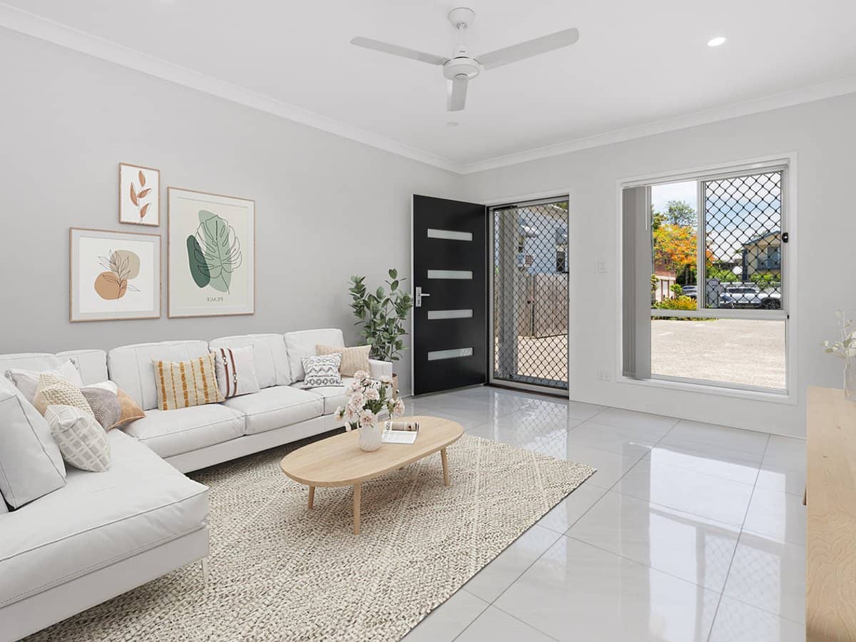 43 Alma Road, CLAYFIELD - Thumbnail 1