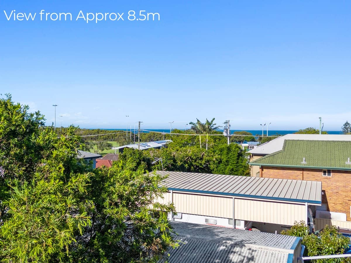41 Adam Street, WYNNUM - Thumbnail 13