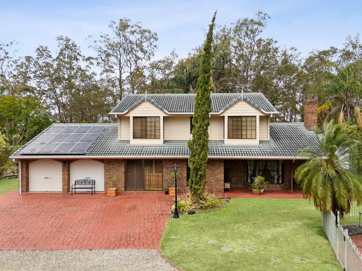 12 Guildford Place, Wights Mountain - Thumbnail 2