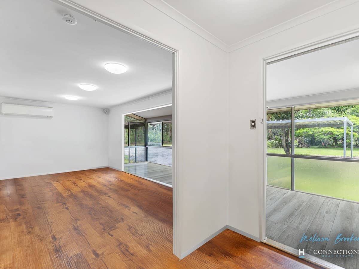 1028 Beerburrum Road, ELIMBAH - Thumbnail 15