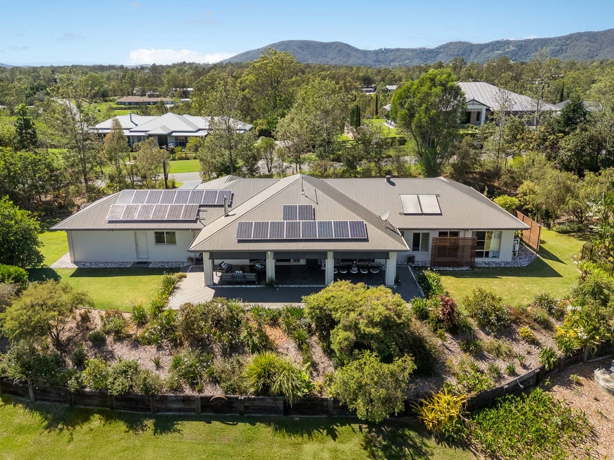 52 Sky Drive, Highvale - Thumbnail 1