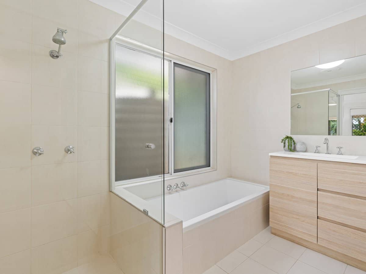 50 Laurel Oak Drive, ALGESTER - Thumbnail 14