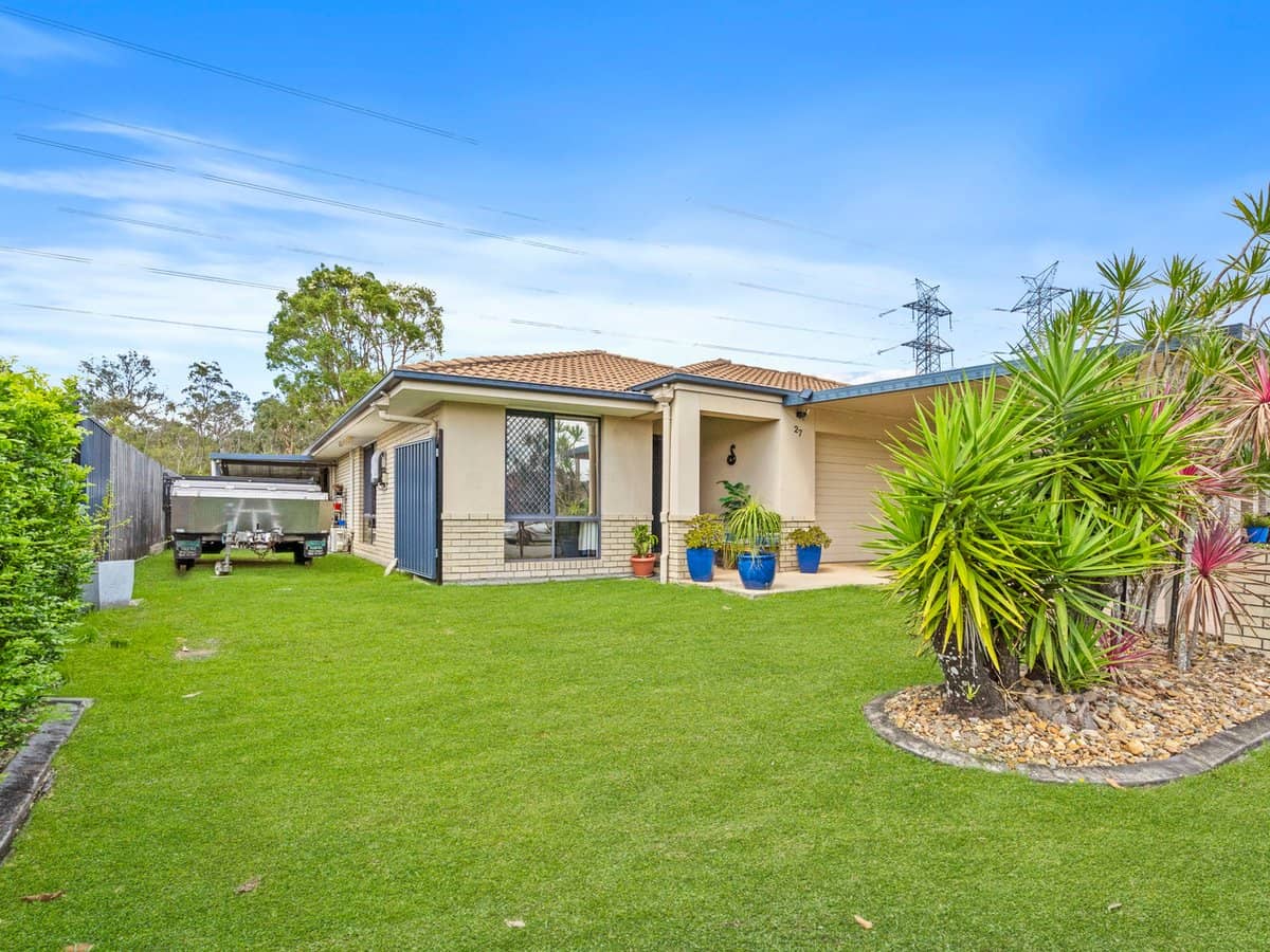 27 Weir Close, BERRINBA - Thumbnail 16