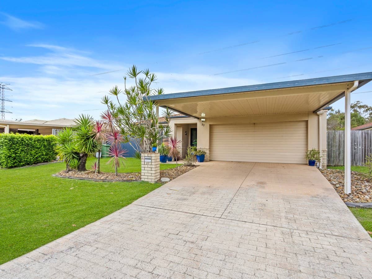 27 Weir Close, BERRINBA - Thumbnail 17