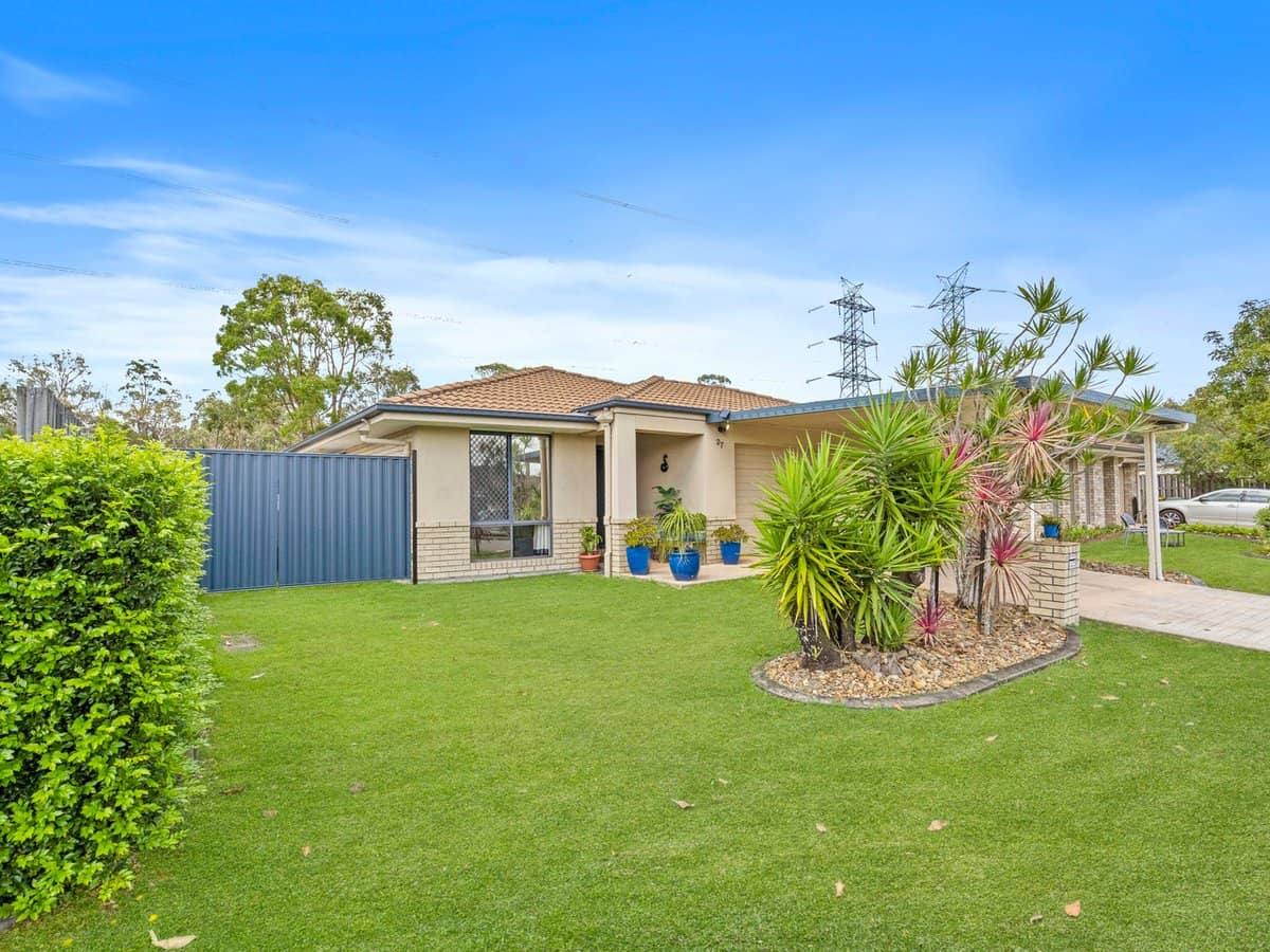 27 Weir Close, BERRINBA - Thumbnail 19