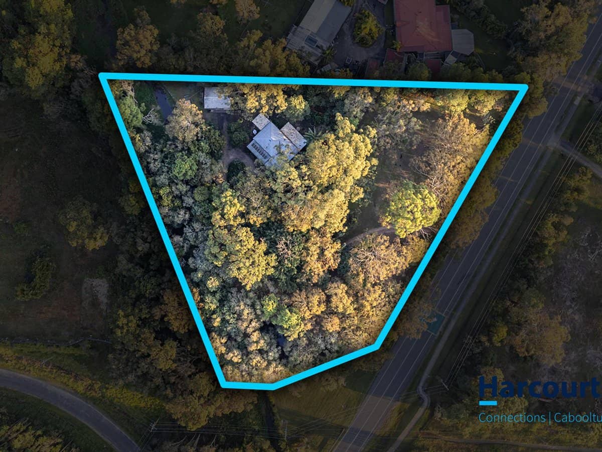 399 Pumicestone Road, CABOOLTURE - Thumbnail 2