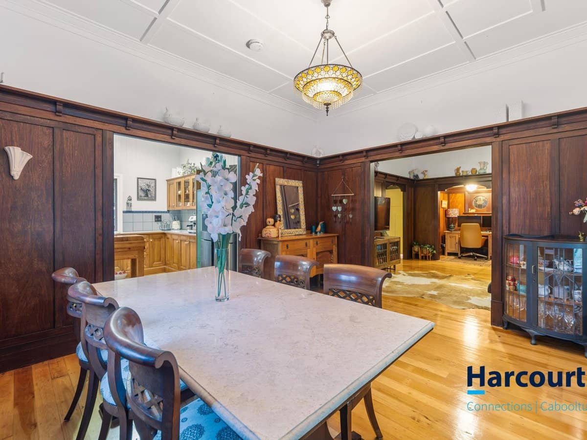 399 Pumicestone Road, CABOOLTURE - Thumbnail 11