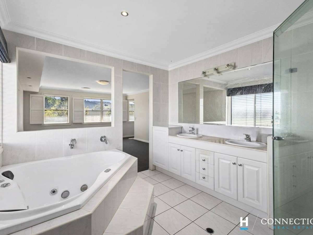 4 Portland Street, MURRUMBA DOWNS - Thumbnail 13