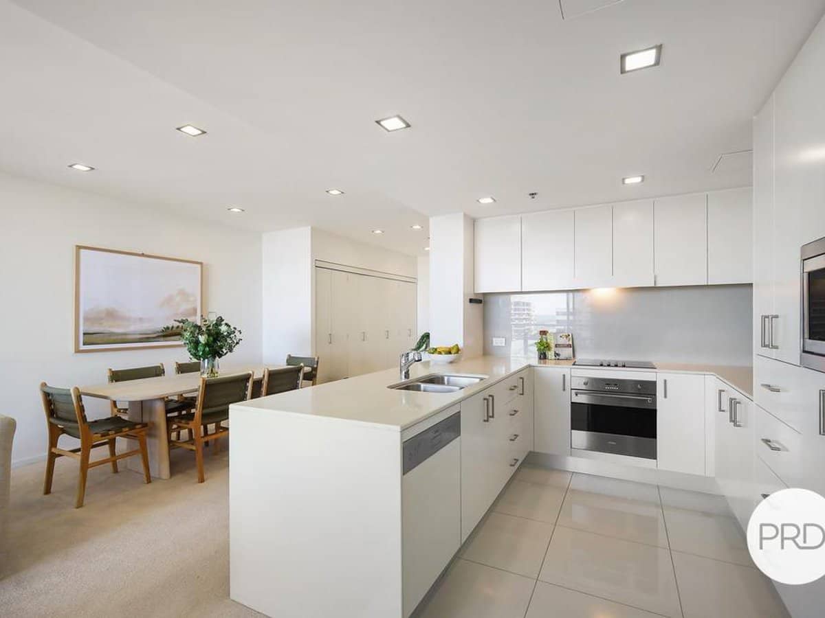 34 Scarborough Street, SOUTHPORT - Thumbnail 3