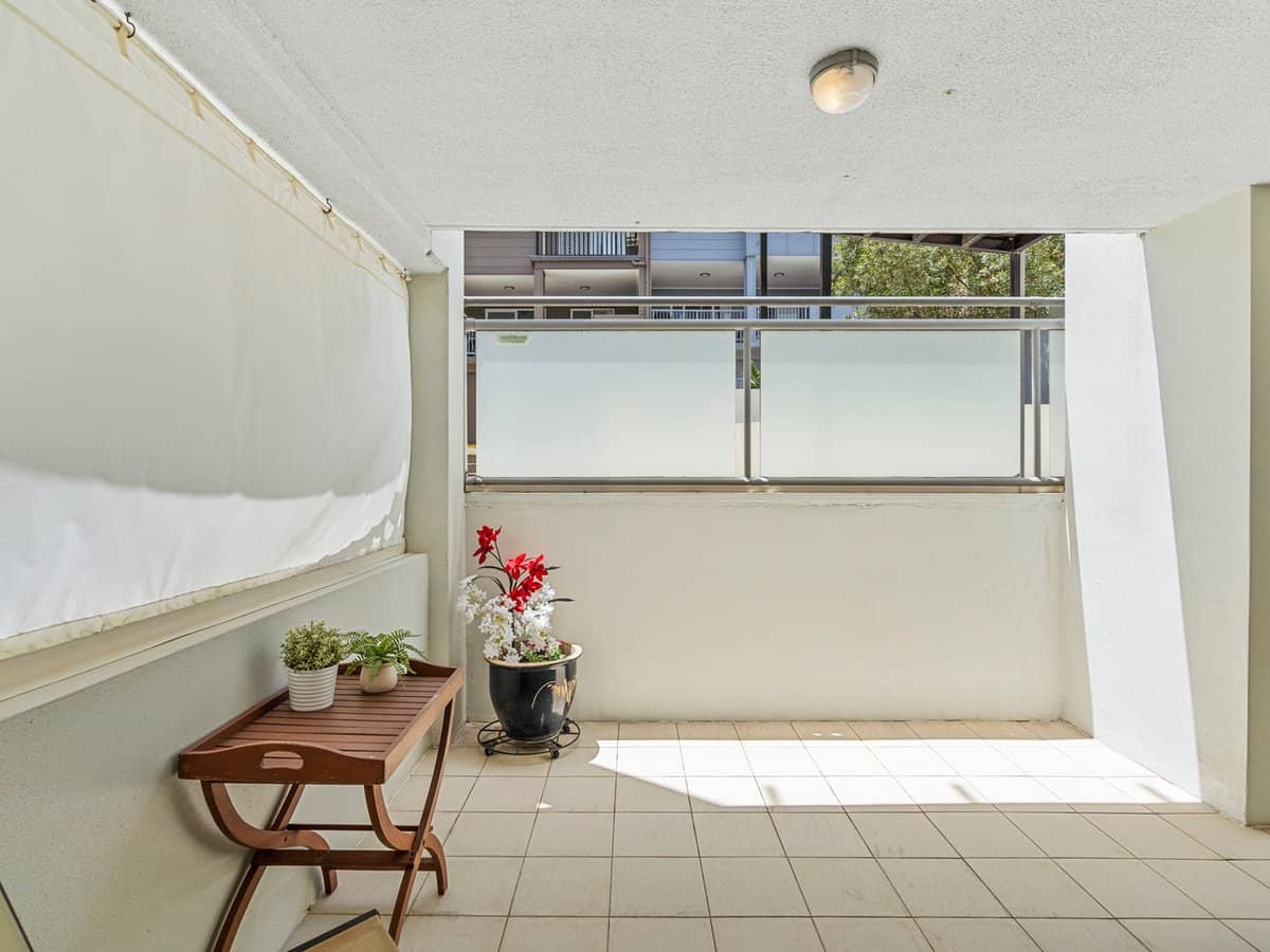 108 Nicholson Street, GREENSLOPES - Thumbnail 6