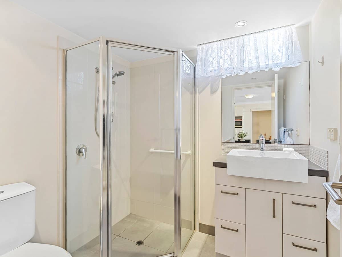 108 Nicholson Street, GREENSLOPES - Thumbnail 10